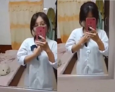 Dâm dục của cô gái trẻ với bướm non